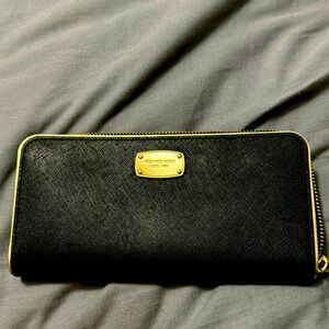 Michael Kors wallet